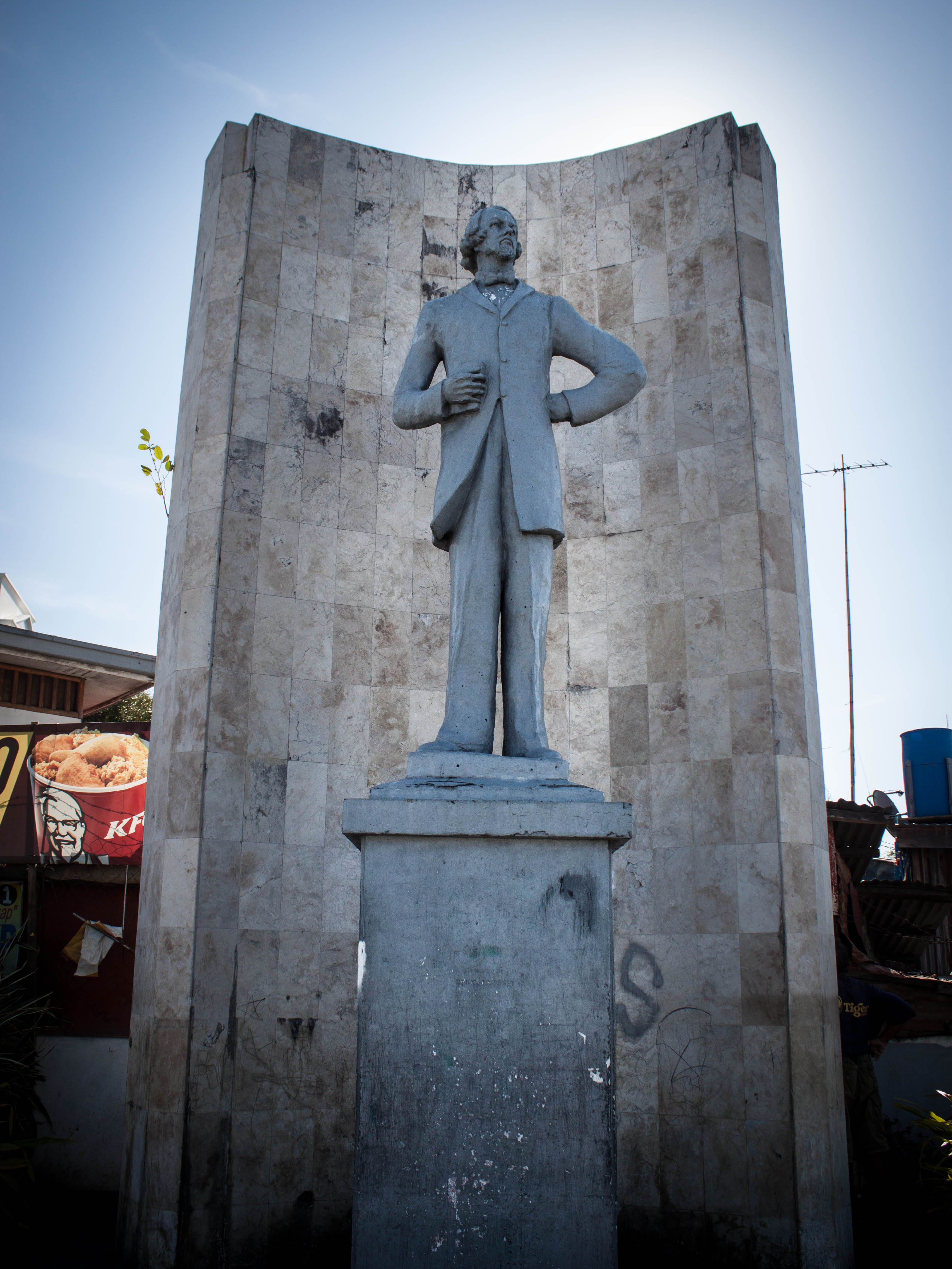 Nicholas Loney , the first British Vice Consul of Iloilo